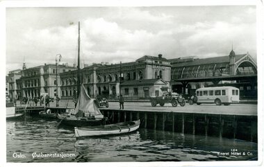 1517	Østbanestasjonen med Sporveisbuss i front