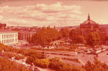 SS-tog på vei vestover