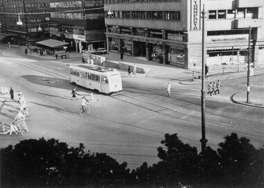 Gullfisk i Stortingsgata mot Majorstuen