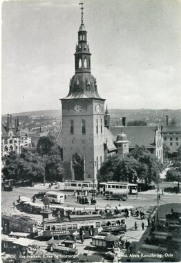 1167	Stortorvet trikker i sløyfa