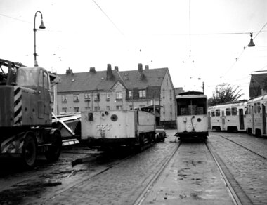 Sagene vognhall,  522, 523