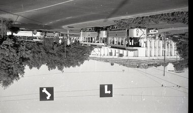 154 og 623 mot Etterstad ved Nationaltheatret