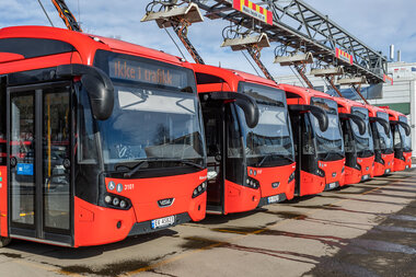 Elbusser på Alnabru bussanlegg