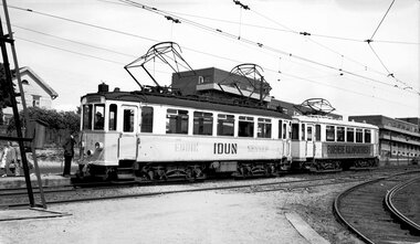 Tog fra Bærumsbanen ved Etterstad