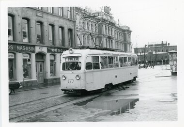Vogn 177 mot Bøler i linje 9 påsken 1965.	