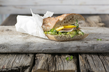 Baguette med kylling, avokado og rømmedressing_liggende4