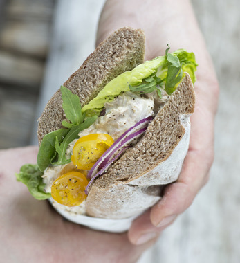 Grov_baguette_tunfisksalat_høyde