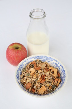 Granola med eple og kanel