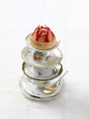 Fruktterte med nøttebunn