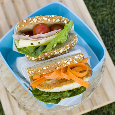 Havreblingser med ost og skinke og fiskekake