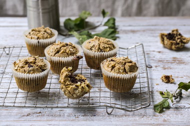 Grove havremuffins med eple og sjokolade