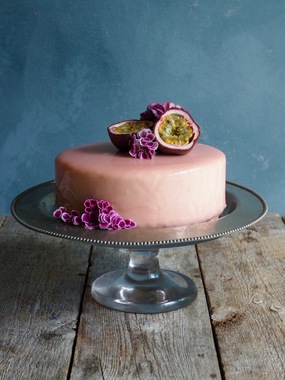 Sitron- og pasjonsfruktmoussekake