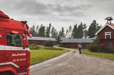 Kornets vei fra bonde til brød. Foto  Krister Sørbø  Brød   Korn