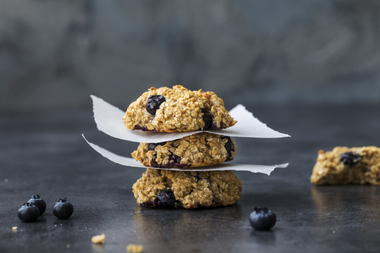 Frokostkjeks med sitron og blåbær