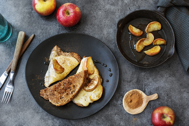 Toast med eple og kanel