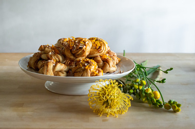 Veganske påskeknuter med appelsin og kardemomme