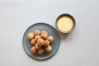 Niklas Björcks brødkroketter med byggmajones