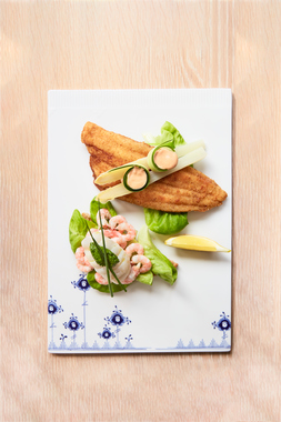 Ole Martin Alfsens smørrebrød med panert fisk og reker