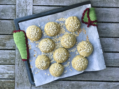 Torunns grove rundstykker med bygg og havre