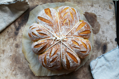 Surdeigsbrød til Halloween