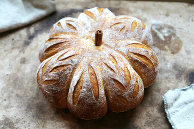 Surdeigsbrød til Halloween