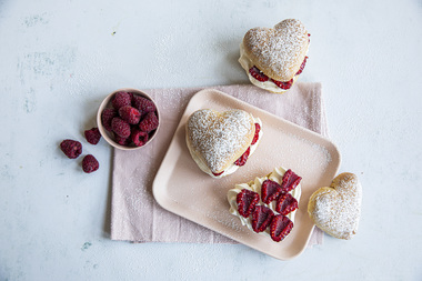 Hjerteboller med bringebærkrem til din Valentin