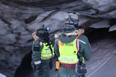 Van Mijenfjorden Snowmobile Safari