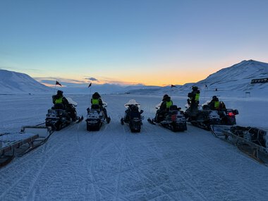 Van Mijenfjorden Snowmobile Safari
