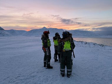 Van Mijenfjorden Snowmobile Safari