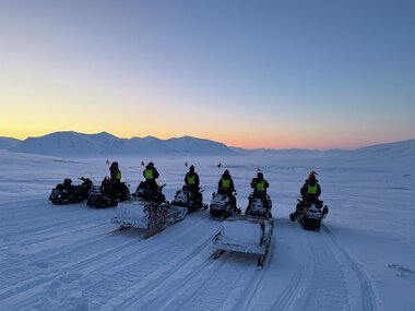 Van Mijenfjorden Snowmobile Safari