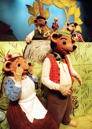 Klatremus og de andre dyrene i Hakkebakkeskogen