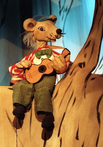 Klatremus og de andre dyrene i Hakkebakkeskogen