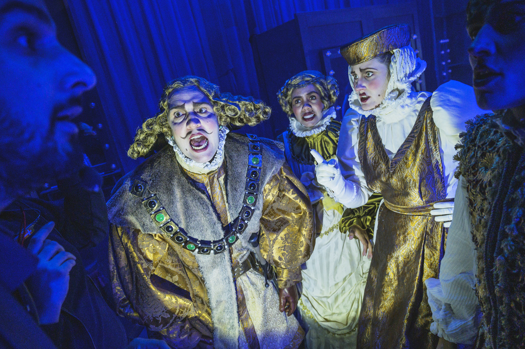 DETEKTIVBYRÅ NR. 2 - OPERASJON TEATER