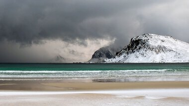 Kniven i ilden / Terä tulessa