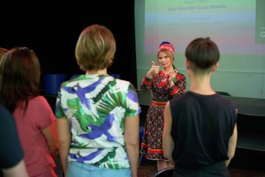 Vástádus eana - The answer is land