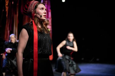 Vástádus eana – The answer is land 