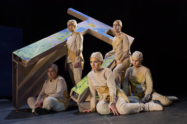 Hundre hemmeligheter