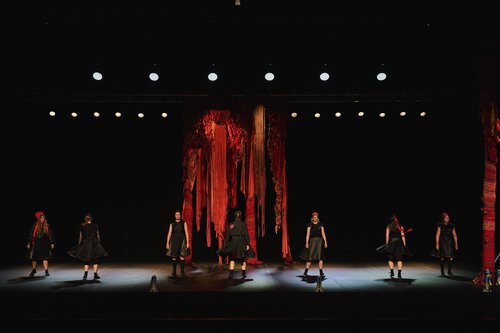 Vástádus eana – The answer is land 