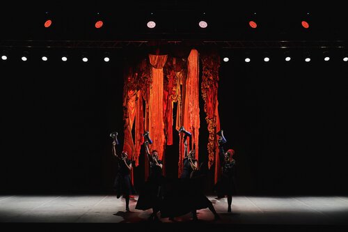 Vástádus eana – The answer is land 