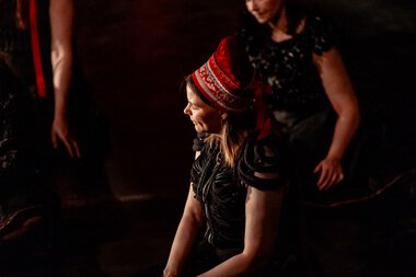 Vástádus eana – The answer is land 