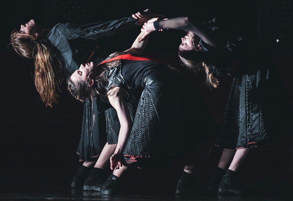 Vástádus eana – The answer is land 