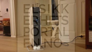 Varmeovn koblet til veggkontakt