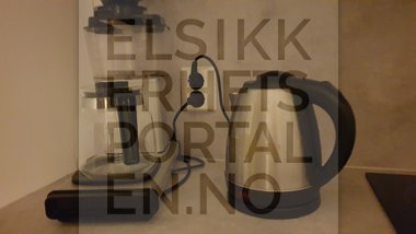 Kaffetrakter og vannkoker skal kun stå tilkoblet når du er hjemme