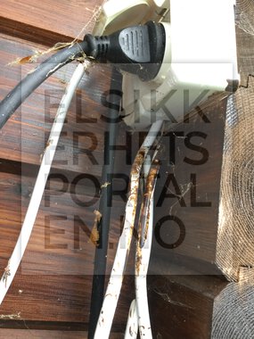 Installasjon bygget av ufaglært