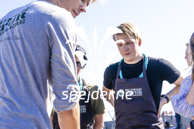 Åbning af Ungdomsøen