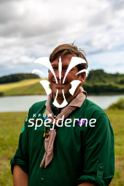 Niels Pathuel Larsen