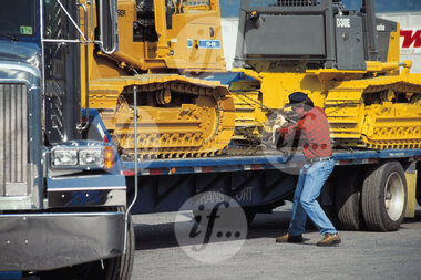 If-editorial-cargo-surveying-consulting-magazine