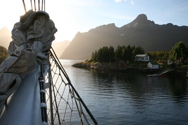 Christian Radich i Lofoten