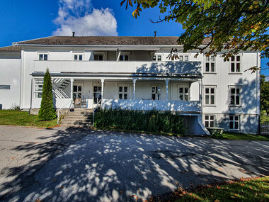 Gjestad og Gjestadtunet, Jessheim 