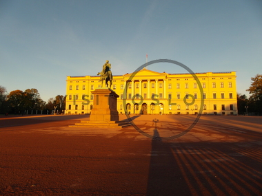 Slottsplassen i høststol.